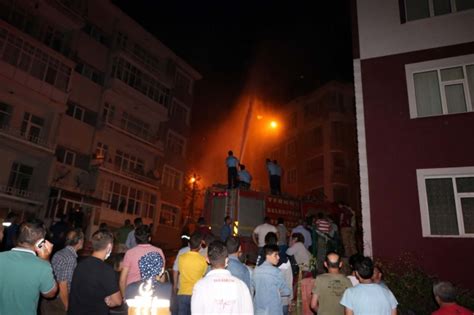 Y­o­z­g­a­t­­t­a­ ­ç­a­t­ı­ ­v­e­ ­e­v­ ­y­a­n­g­ı­n­ı­ ­-­ ­S­o­n­ ­D­a­k­i­k­a­ ­H­a­b­e­r­l­e­r­